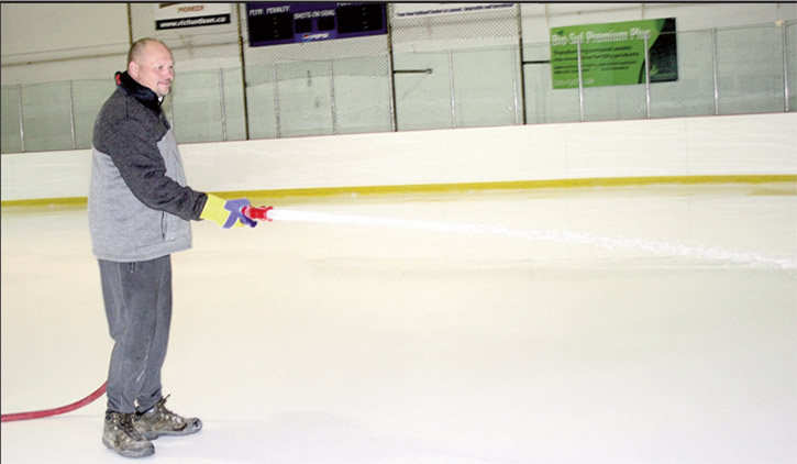 Pandemic causes big changes in winter sports across Lamont County