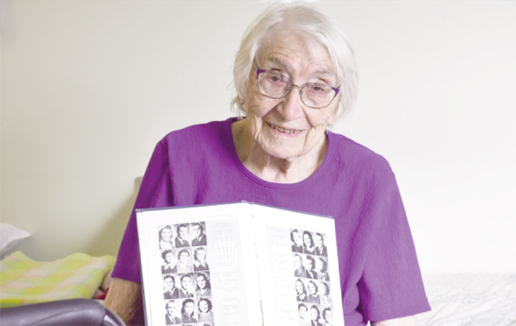 Former Lamont teacher still loving life at 99 years